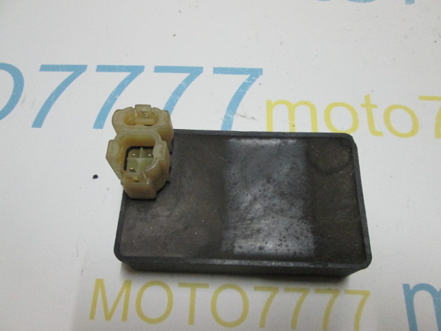 Комутатор на 2 фишкы Honda Dio Cesta AF 34-35 