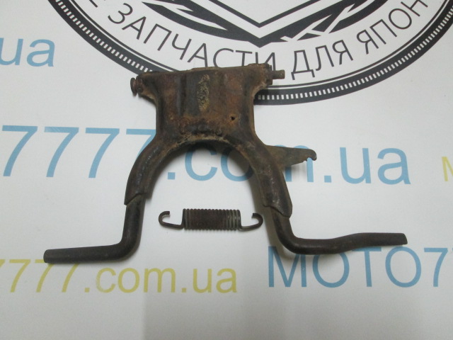 Центральная лапка Honda Dio AF 18