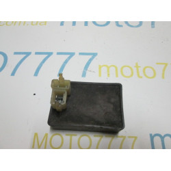 Комутатор на 2 фишкы Honda Dio AF 18