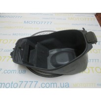Бардачок под сидениям Honda Dio 27