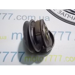 Задний вариатор двух колодочный  Honda Dio 56