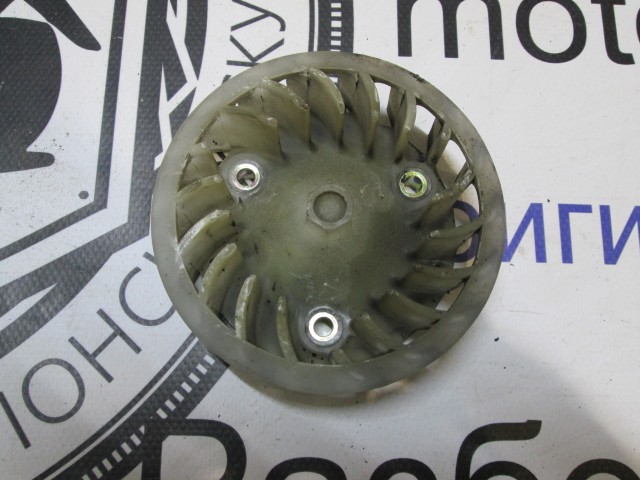 Крильчатка крипленя на 3 болти HONDA AF 61/62