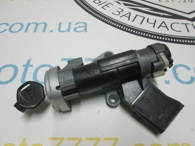 Замок Honda AF 68