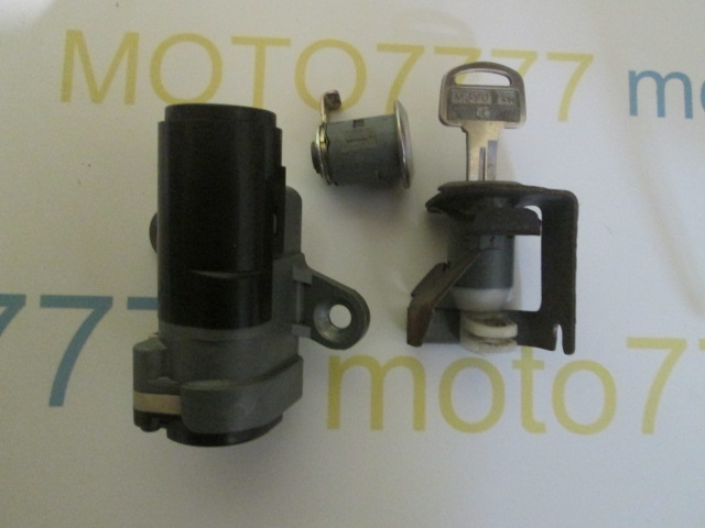 Замок зажигания хонда фит  AF-27