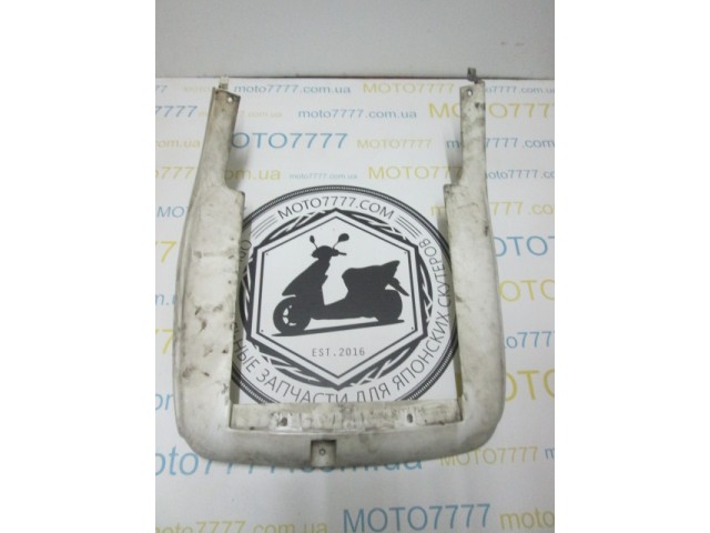 Пластик вокруг багажника Honda Gyro Canopy