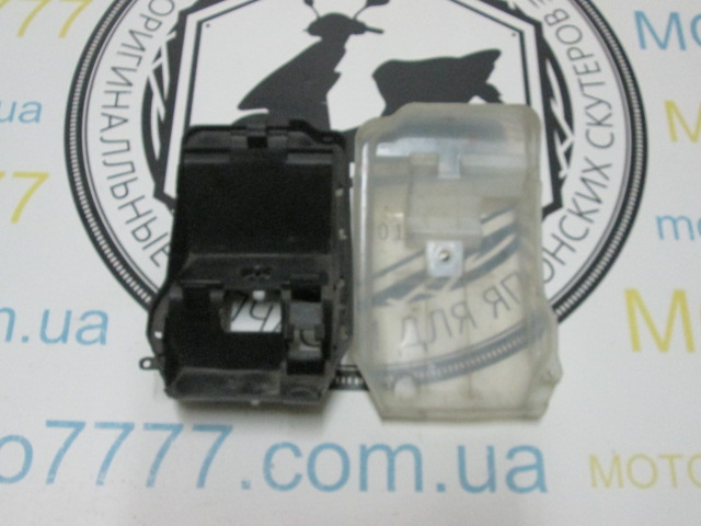 Лючок акб Honda Gyro Up