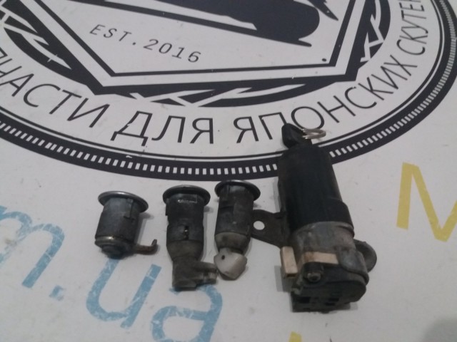 Замки HONDA LEAD AF 48