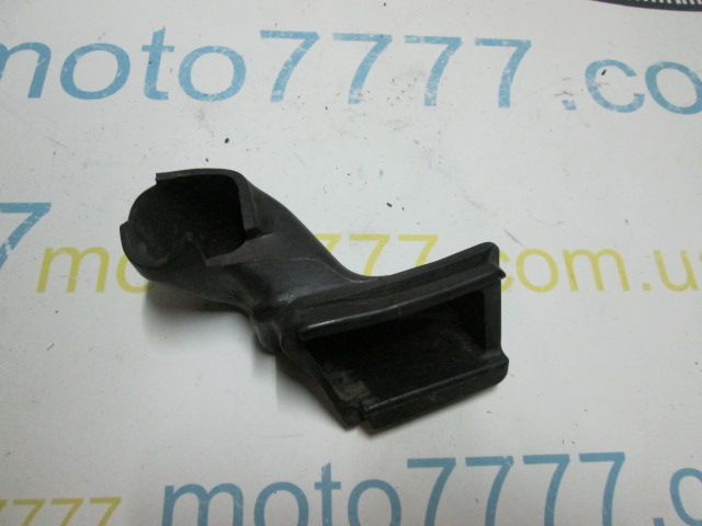 Патрубок Honda Topic AF 38