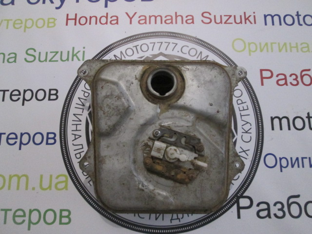 Бензобак с насосом Honda Tact AF75 AF79