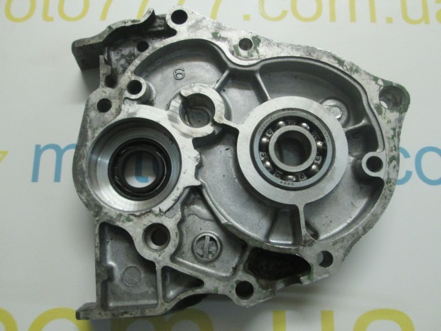 Крышка редуктора Honda под 2 подшипника 