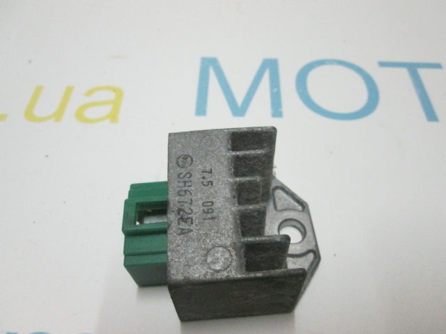 Реле-регулятор напряжения (реле зарядки) Suzuki LET'S 1/2/3 LETS IV/V/V50(ОРИГИНАЛ Б/У ЯПОНИЯ)