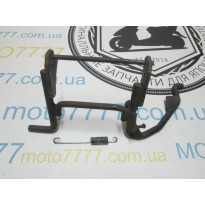 Центральная лапка Suzuki Lets 2