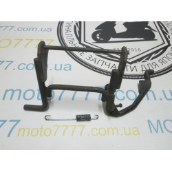 Центральная лапка Suzuki Lets 2