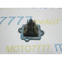 Пелюстки Suzuki Lets 2