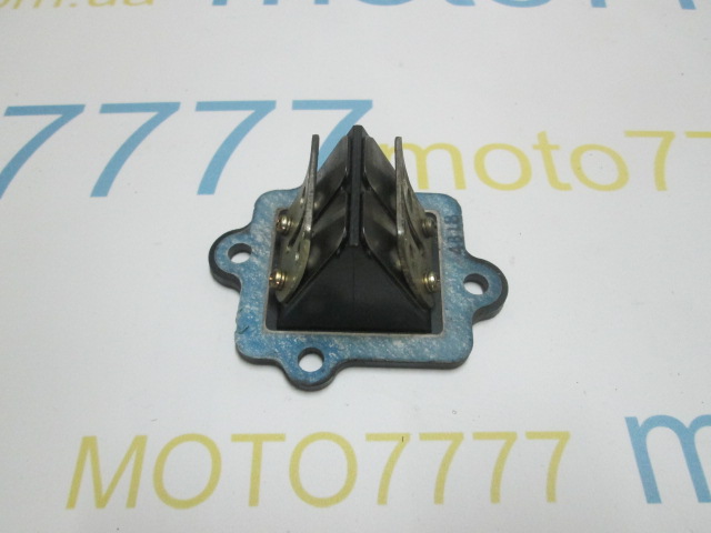 Пелюстки Suzuki Lets 2