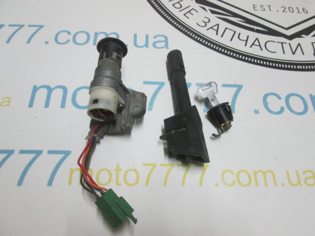 Замки Suzuki Sepia New