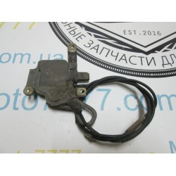 Замок блокировки центральной лапки Suzuki Address 100 