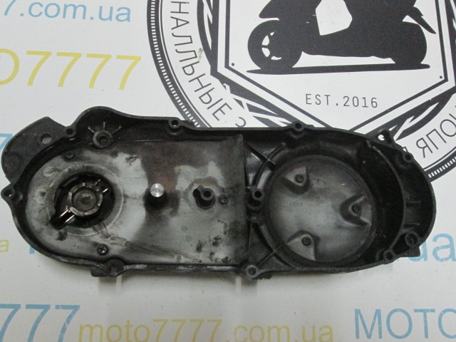 Кришка варіатора Suzuki Adress 110