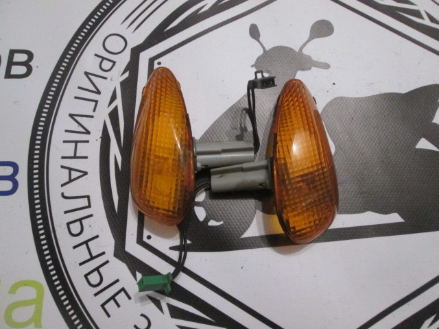 Передні повороти Suzuki Lets 4