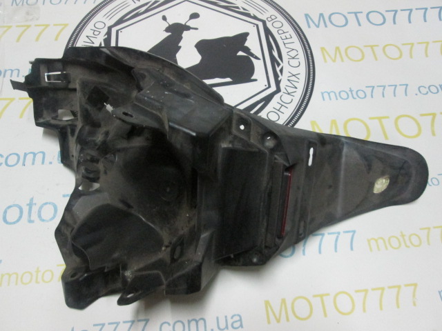 Задние крило Suzuki Lets 5
