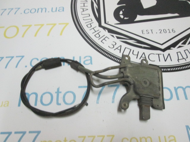 Замок блокировки центральной лапки Suzuki Verde