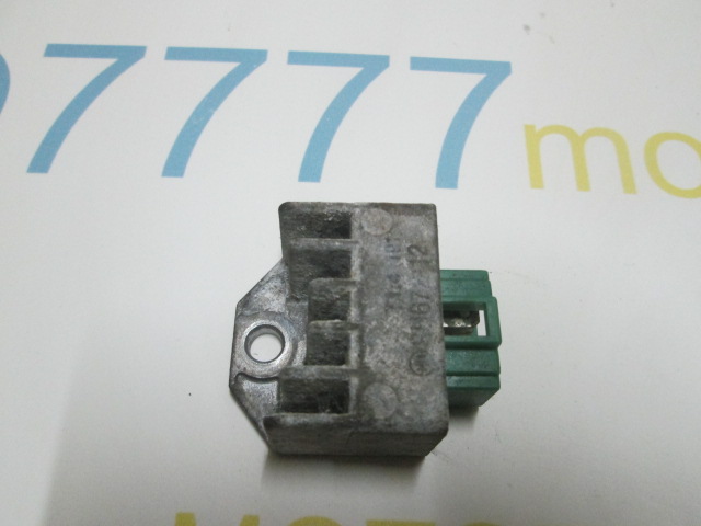 Реле-регулятор напруги (реле зарядки) Suzuki LET'S 1/2/3 LETS IV/V/V50(ОРИГІНАЛ Б/У ЯПОНИЯ)