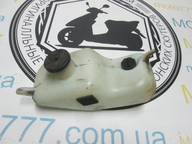 Масло бак Suzuki Street Magic