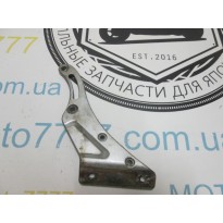 Крипленя глушителя Suzuki Street Magic