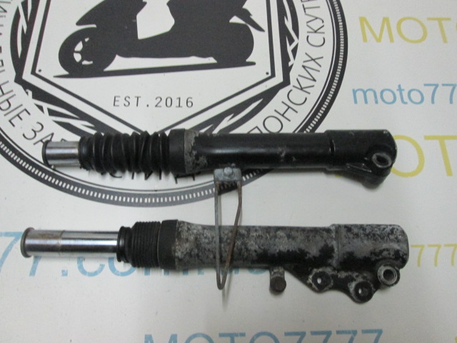 Перя вилки Yamaha Grand Axis 100