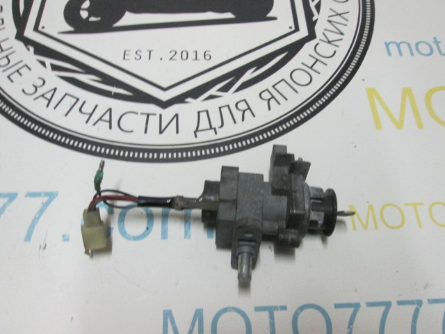 Замок Yamaha Grand Axis 100