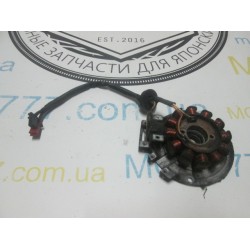 Генератор Yamaha 2 фишки 4 контакта