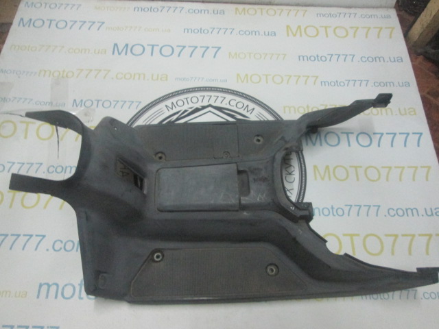 Полик Yamaha Vox