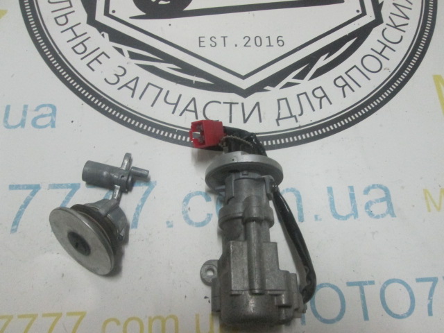 Замки Yamaha Vox